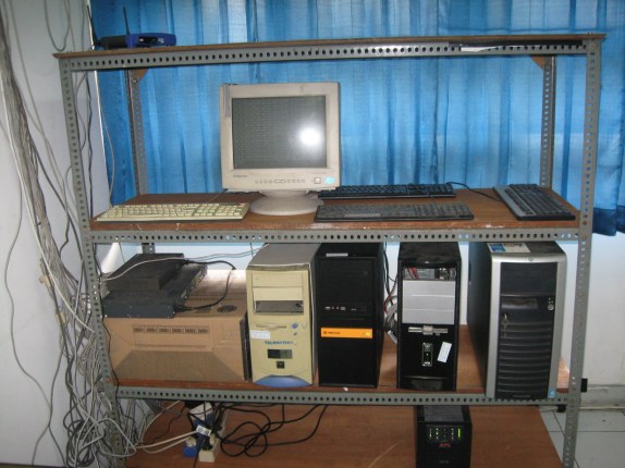 Rak Server NOC Lab.Telematika ITB